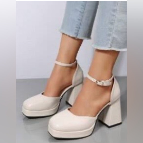 Fashio Shoe Shoes - Cream / Off White Square Toe Mary Jane Heels